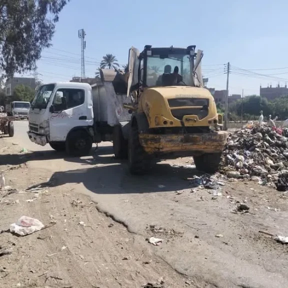محافظة الجيزة تستجيب لعدد من الشكاوى الواردة عبر مواقع التواصل الاجتماعي