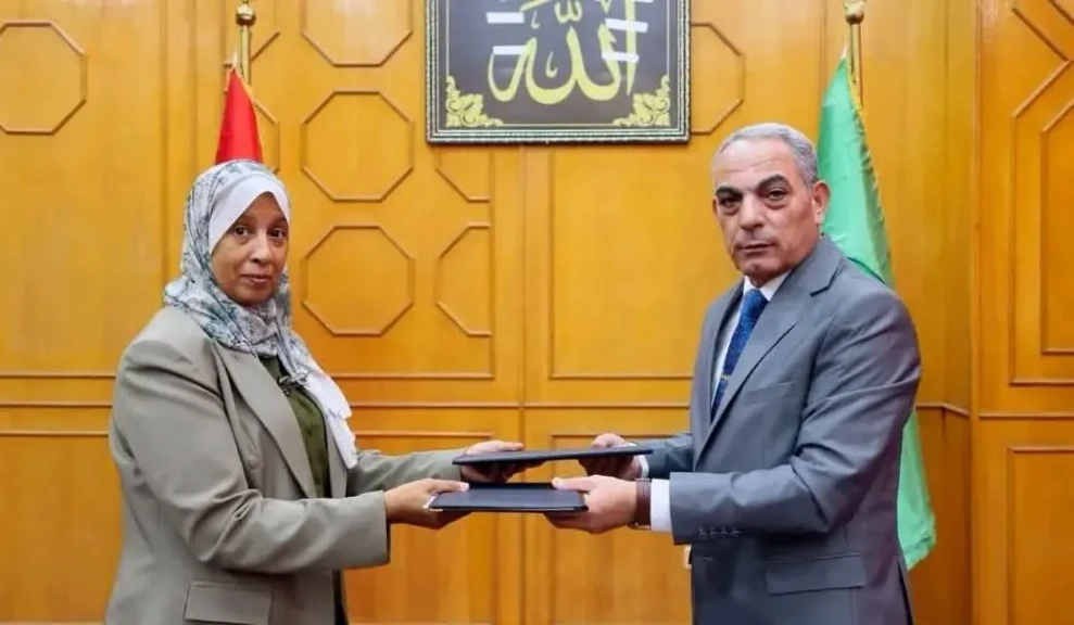 محافظ الإسماعيلية يوقع بروتوكول تعاون مع ”هيئة المساحة” لحصر أملاك الدولة وحمايتها