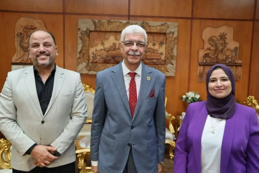 محافظ بني سويف يلتقي المشاركين في الدورة الرابعة من المبادرة الوطنية للمشروعات الخضراء الذكية