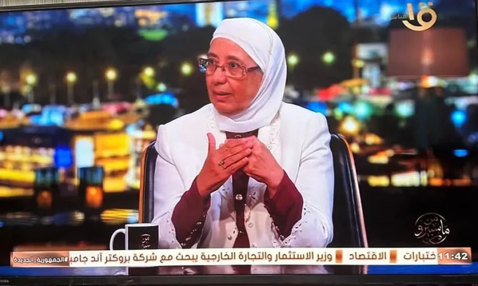 في اتصال نادر .. العالم الكبير شريف مختار لبرنامج ”من ماسبيرو ” : مهمتنا في الطب ليست جمع المال