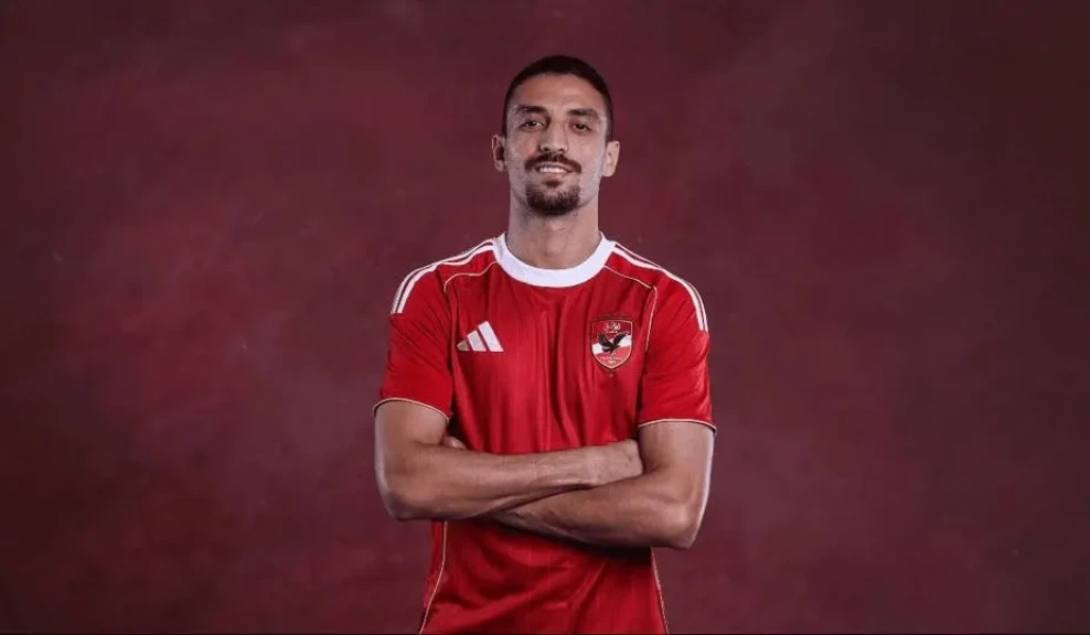 الأهلي يمدد عقد طاهر محمد طاهر حتى 2029‏