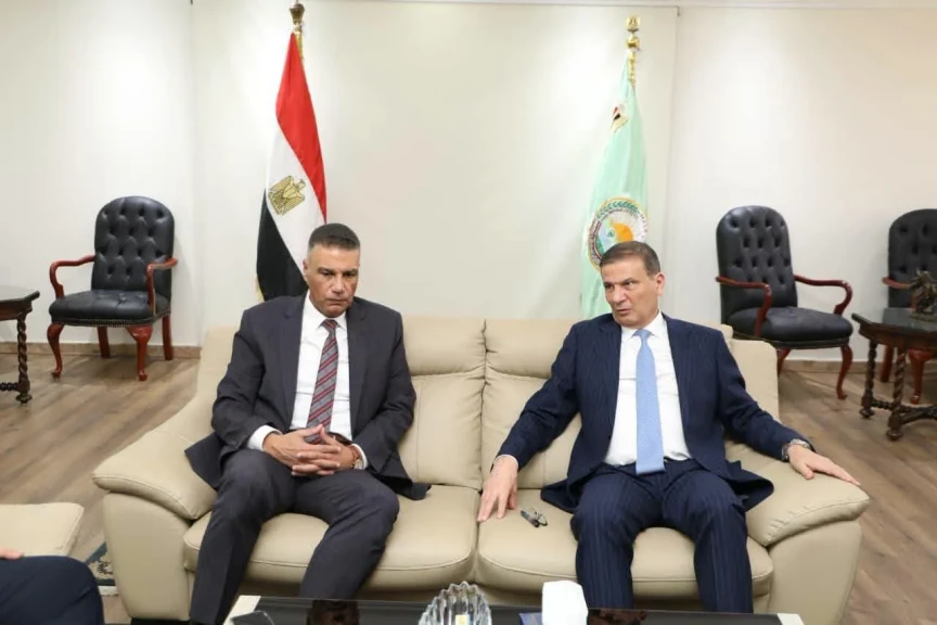وزير الزراعة يبحث مع محافظ جنوب سيناء التوسع في زراعات النخيل والزيتون وتطوير المزارع الإرشادية