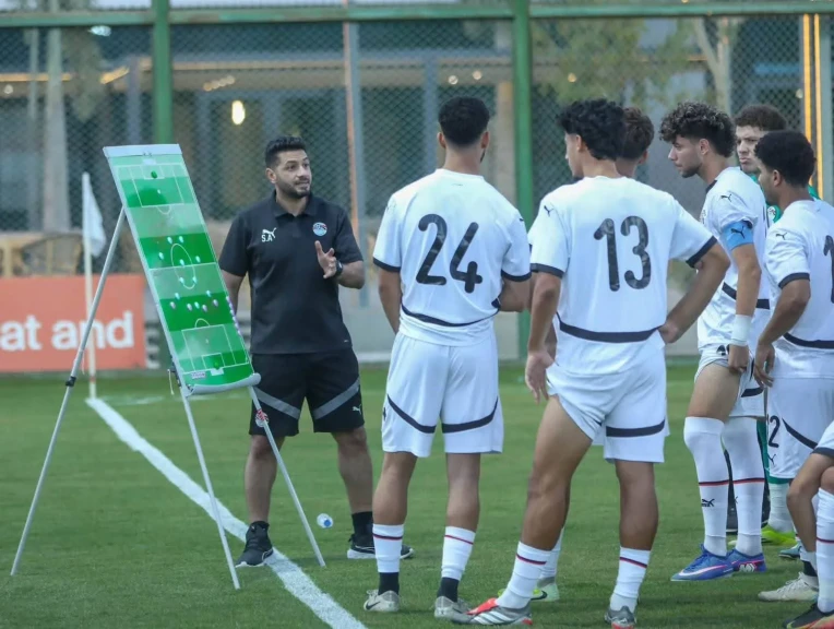 بقيادة شريف عبدالفضيل منتخب الشباب يختتم معسكره المفتوح بالفوز بسداسية على ”السلوم”