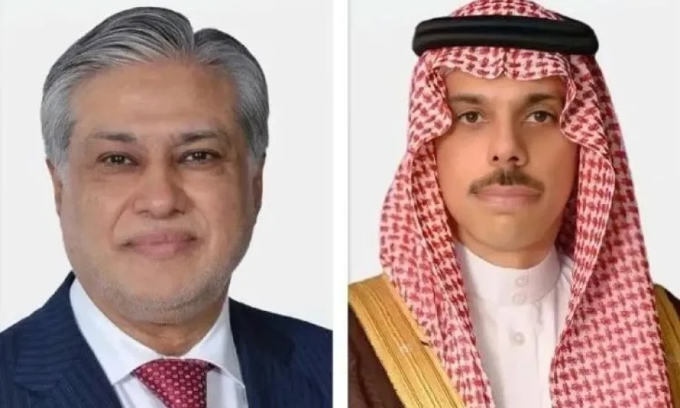 وزيرا خارجية السعودية وباكستان يبحثان هاتفيا تطورات الأوضاع في المنطقة