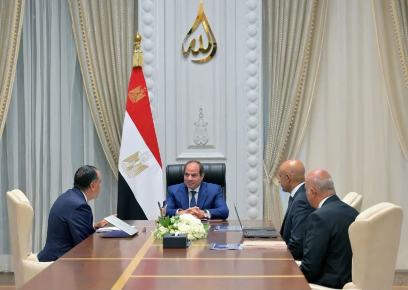الرئيس السيسي يستعرض جهود الدولة في تطوير التعليم قبل الجامعي والتعليم الفني