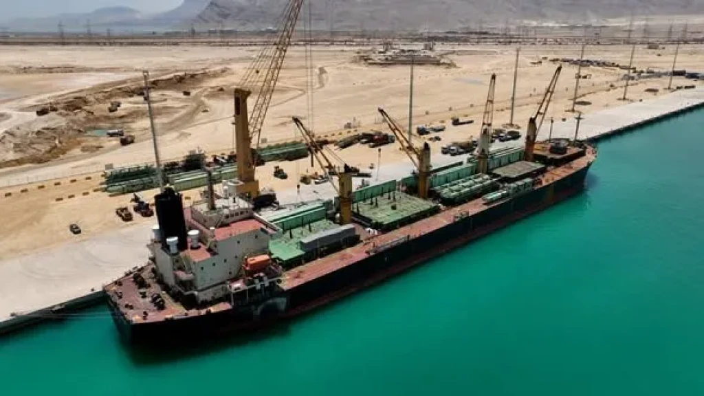 استمرار النشاط التشغيلي بمحطة ترانس كارجو بميناء السخنة واستقبال أول سفينتين بعد بدء التشغيل التجاري