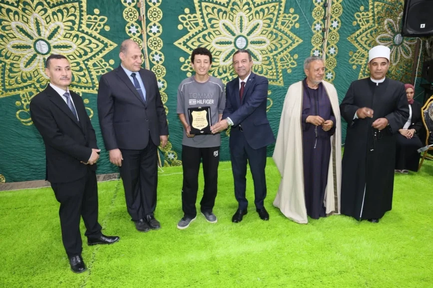 محافظ المنوفية يكرم أوائل الشهادة الإعدادية العامة والأزهرية