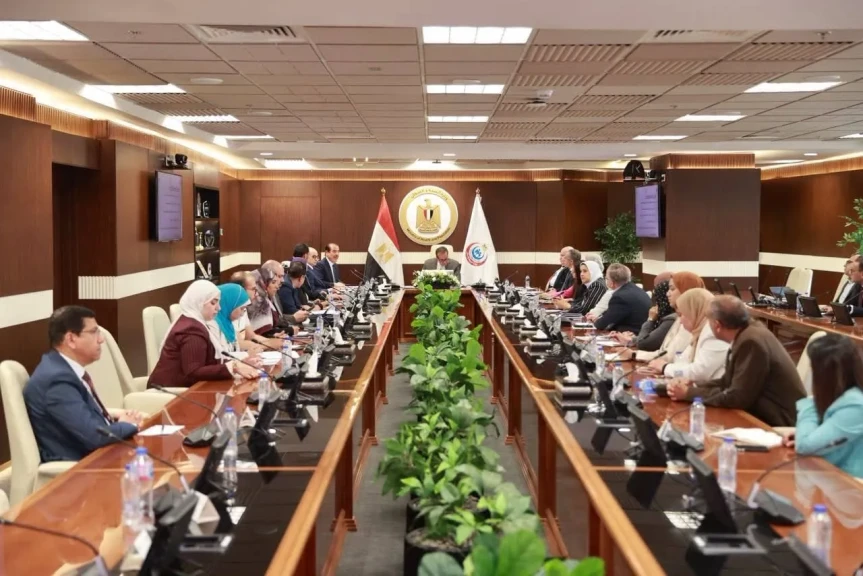 وزير الصحة يتابع أعمال الأمانة العامة للجنة الوطنية لنظم الغذاء والتغذية ويستعرض التقدم في الخطة التنفيذية