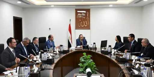 رئيس الوزراء يستعرض عدداً من المقترحات للبرنامج الوطني لاكتشاف ورعاية الموهوبين