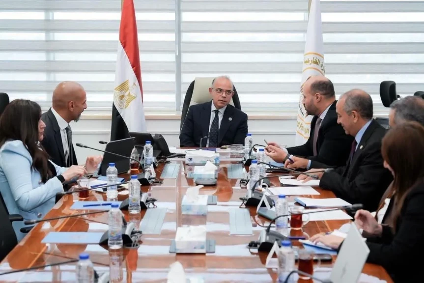 وزير الاستثمار  يبحث مع قيادات أمازون مصر خطط التوسع والاستثمار وتعزيز تنافسية بيئة الأعمال