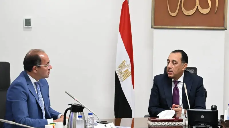 رئيس الوزراء يُتابع مع وزير المالية عددا من ملفات العمل