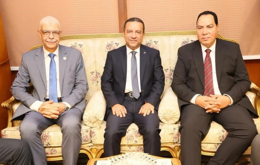محافظ المنوفية يقدم التهنئة لمدير أمن المنوفية الجديد ويؤكد على التعاون والتنسيق بين الأجهزة الأمنية والتنفيذية لخدمة أهالي المحافظة