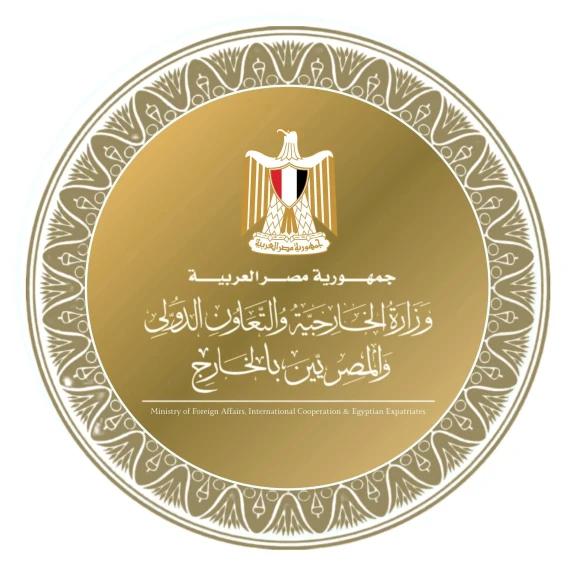 عاجل .. مصر تهيب بوسائل الإعلام الأجنبية تحري الدقة في تناول حادث استهداف السفينتين بميناء دمياط