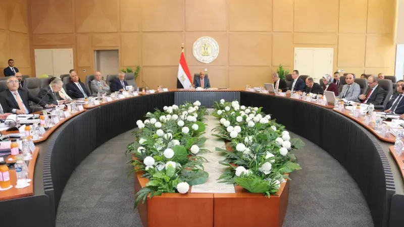 وزير الكهرباء والطاقة المتجددة يترأس إجتماع الجمعية العامة للشركة القابضة لكهرباء مصر