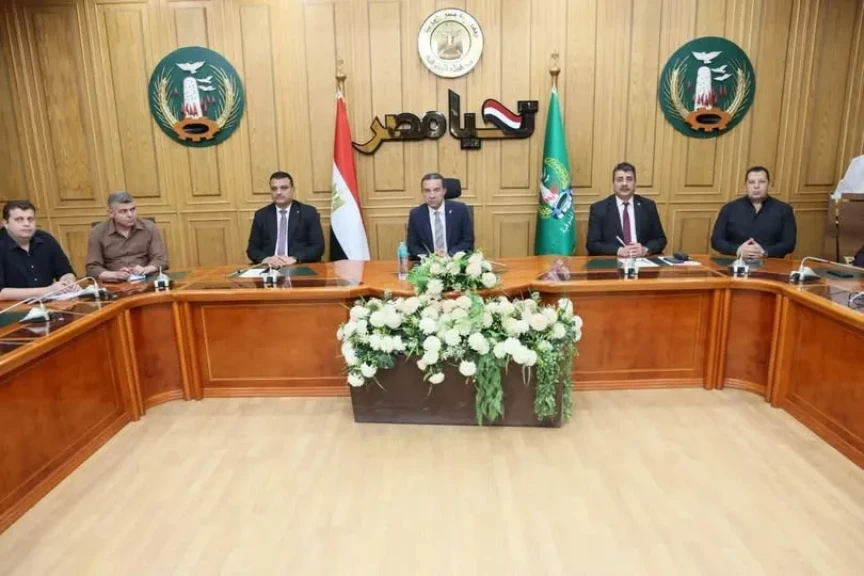 محافظ المنوفية يترأس اجتماعا موسعاً بمسؤولي التموين