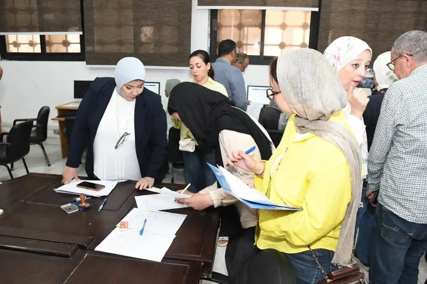جامعة قناة السويس تواصل تقديم خدمات التنسيق الإلكتروني لطلاب الثانوية العامة