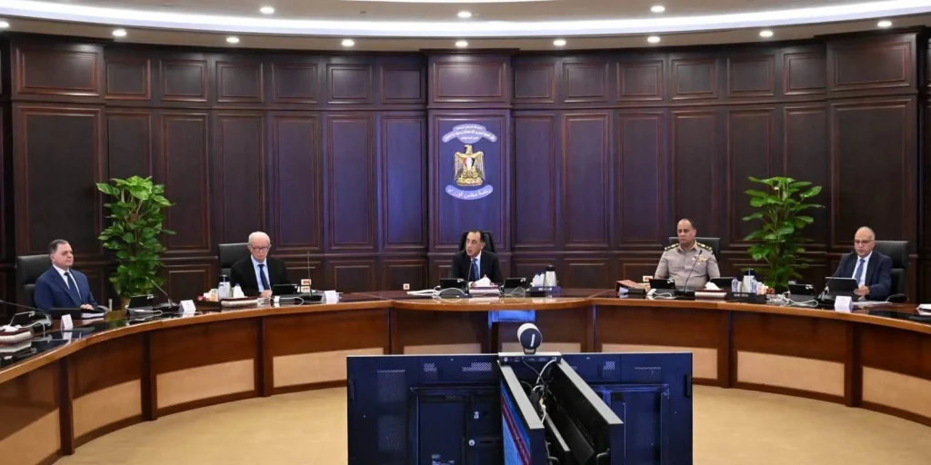 رئيس الوزراء يترأس الاجتماع الأسبوعي للحكومة