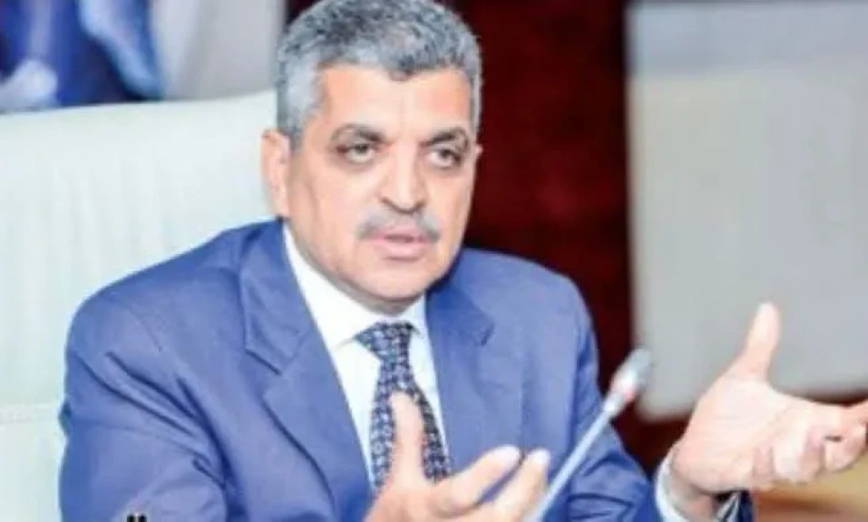 الفريق أسامة ربيع يكشف للتليفزيون المصري.. مشروعات تطوير قناة السويس الجديدة في مواجهة تحديات الملاحة العالمية