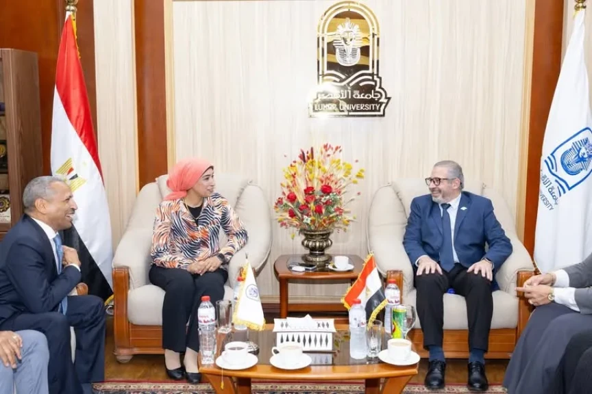 رئيس جامعة الأقصر تستقبل الرئيس التنفيذي لهيئة التأمين الصحي الشامل