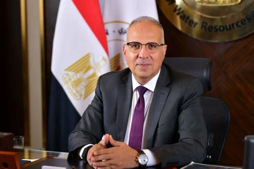 وزير الري يتابع موقف ”المشروع القومي لضبط نهر النيل وفرعيه”