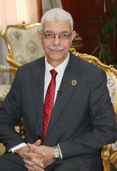 رئيس جامعة المنوفية يجدد تكليف الدكتور فريد وجدي منسقًا لوحدة الأزمات
