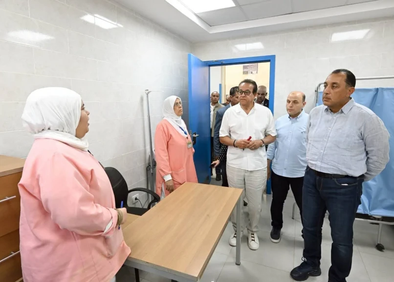 رئيس الوزراء يتفقد وحدة طب الأسرة بـ ”نهطاي” ضمن مشروعات المبادرة الرئاسية ”حياة كريمة”