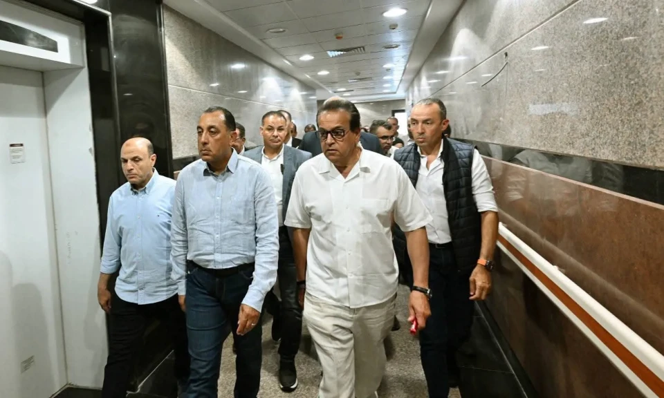 رئيس الوزراء يتفقد أعمال تنفيذ مشروع مستشفى السنطة المركزي الجديد