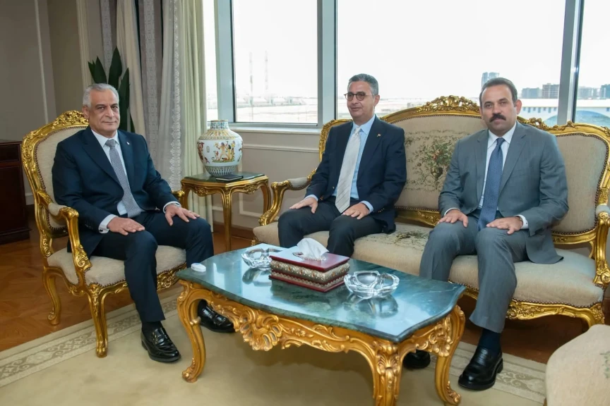 الإنتاج الحربي والتموين وجهاز مستقبل مصر يبحثون تعزيز التعاون لدعم المشروعات القومية وتعزيز الأمن الغذائي