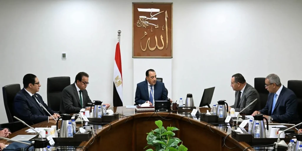 رئيس الوزراء يتابع مستجدات الموقف التنفيذي للمعهد القومي للأورام الجديد بالشيخ زايد ”مستشفى 500500”