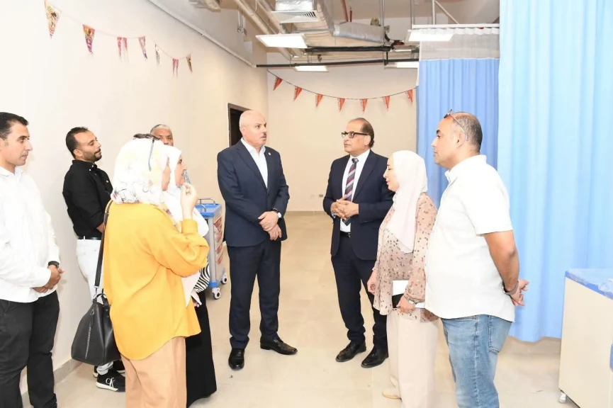 رئيس جامعة قناة السويس يتفقد معامل جامعة الإسماعيلية الجديدة الأهلية