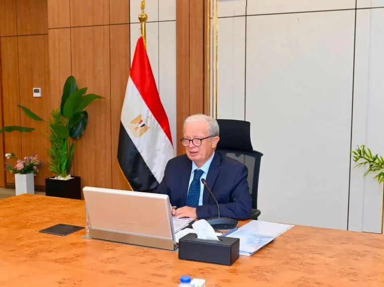 نائب رئيس الوزراء للشؤون الاقتصادية يترأس عمومية القابضة للأدوية لاعتماد الموازنة التقديرية للعام المالي 2026-2027