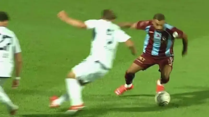 بمشاركة صلاح.. طرابزون سبور يتعادل إيجابيا أمام قاسم باشا بالدوري التركي