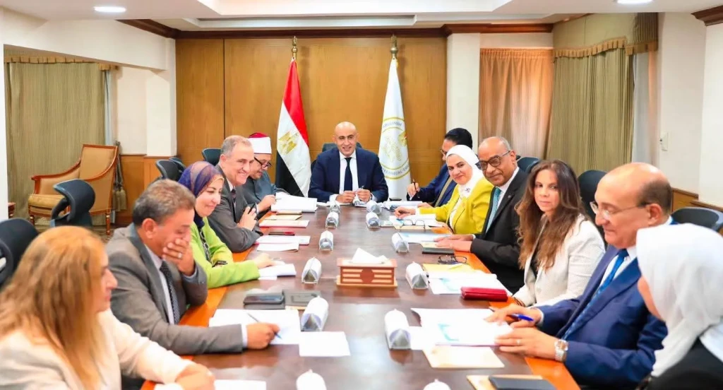 وزير التربية والتعليم يصدر قرارين وزاريين لطلاب نظام ”شهادة البكالوريا المصرية” ونظام ”شهادة الثانوية العامة