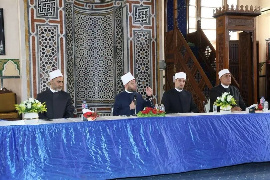وزير الأوقاف يعقد اجتماعًا مع أئمة أوقاف الجيزة لبحث تطوير العمل الدعوي والارتقاء بالأداء