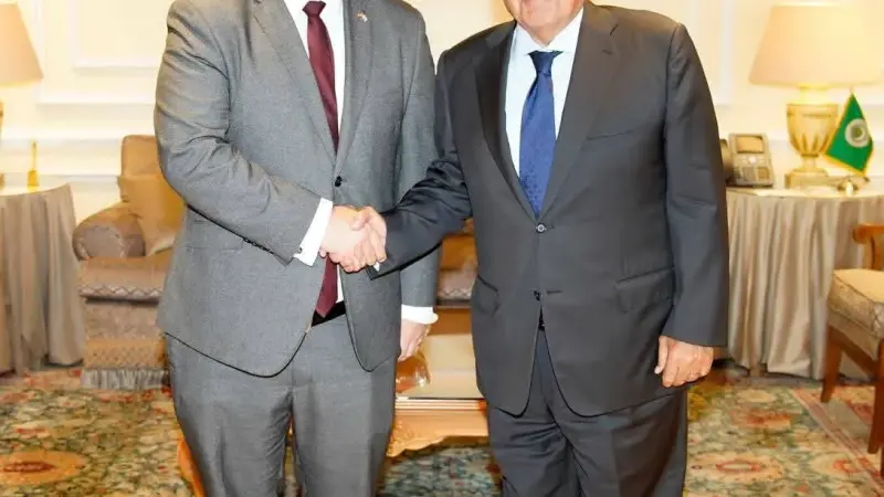 الأمين العام للجامعة العربية يستقبل وزير الدولة البريطاني لشؤون الشرق الأوسط وشمال أفريقيا