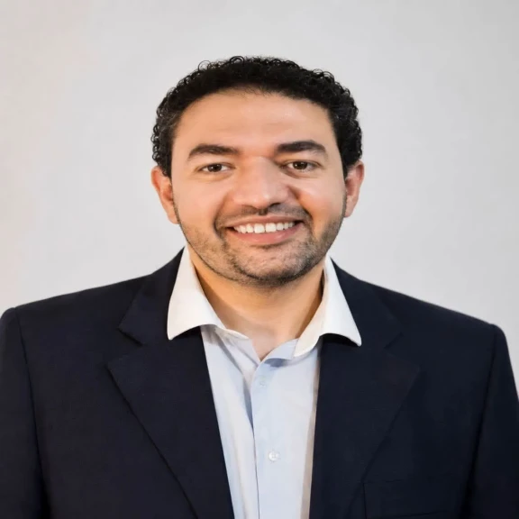 التعليم العالي تهنئ الدكتور محمد أمين لحصوله على جائزة المعاهد الوطنية للصحة الأمريكية