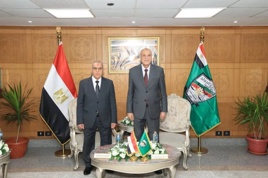 رئيس محكمة النقض رئيس مجلس القضاء الأعلى بجري زياره لرئيس هيئة قضايا الدولة لتقديم التهنئة