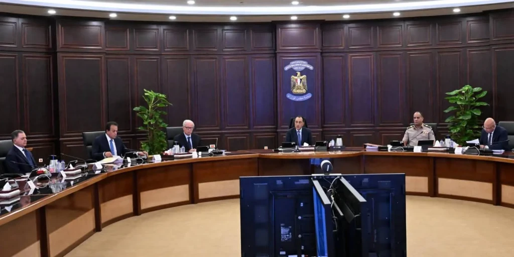 رئيس الوزراء يترأس الاجتماع الأسبوعي للحكومة
