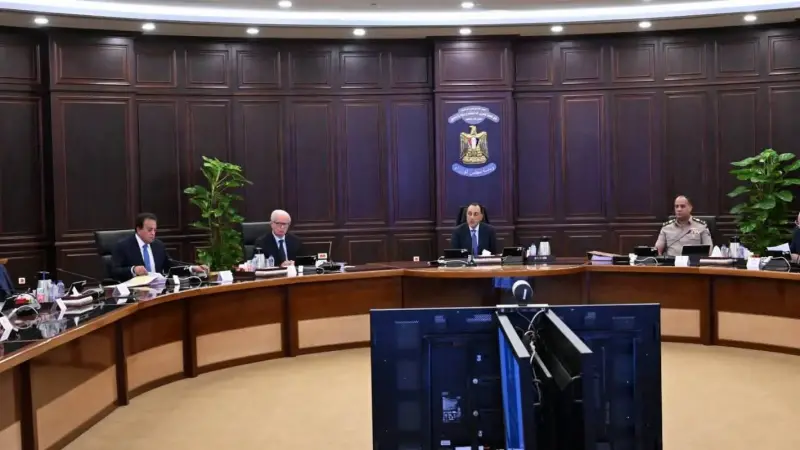 رئيس الوزراء يترأس الاجتماع الأسبوعي للحكومة