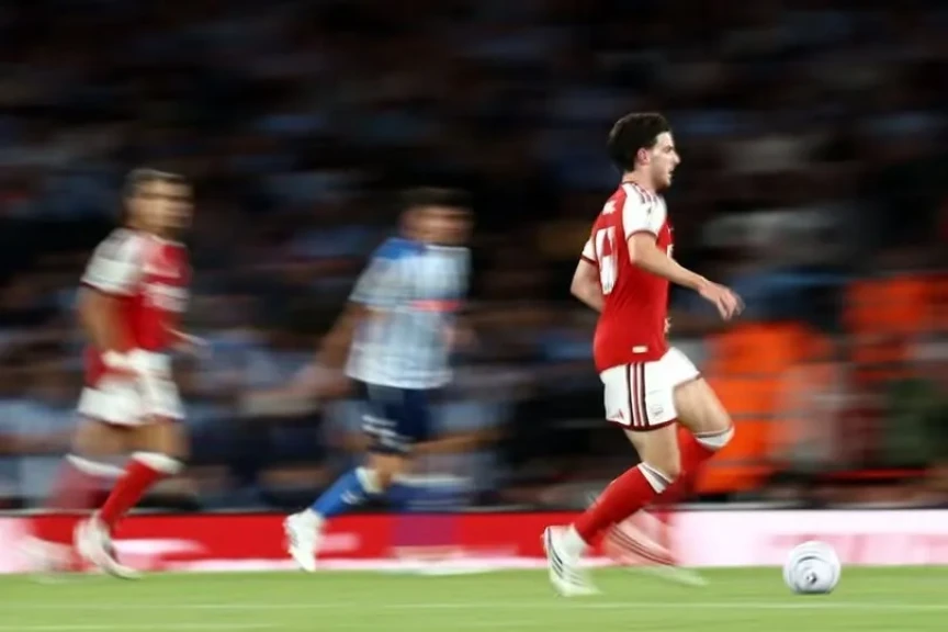 آرسنال يضرب كوفنتري بثلاثية في افتتاح مشوار الدفاع عن لقب الدوري الإنجليزي