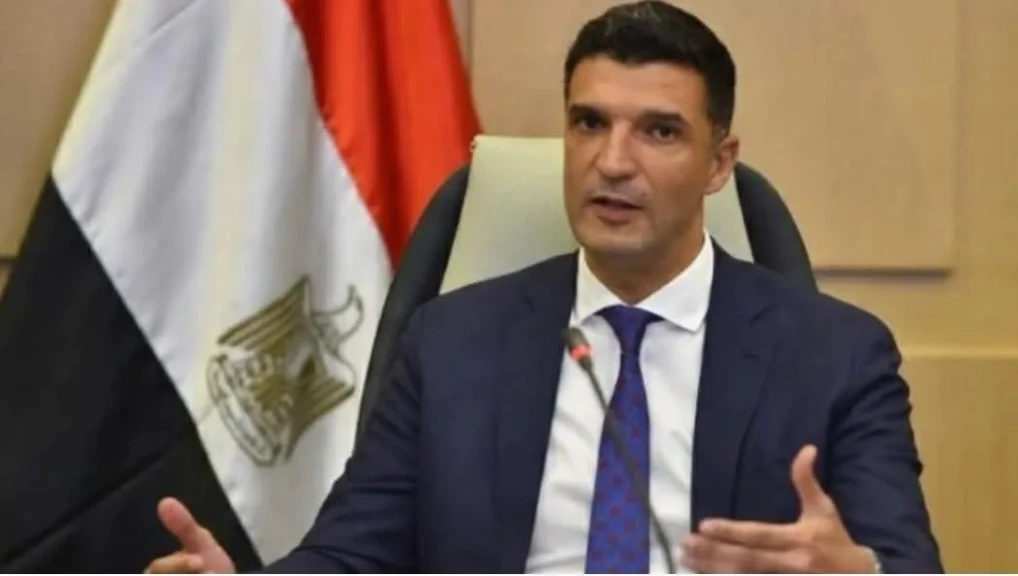 الليلة علي إذاعة الشرق الأوسط ..  وزير الصناعة يكشف عن تسهيلات  جديدة لجذب الاستثمارات عبر  ”منصة مصر الصناعية الرقمية ”
