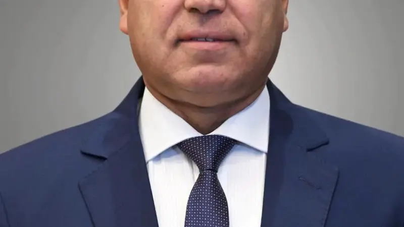 وزير النقل يهنئ فخامة الرئيس عبدالفتاح السيسي رئيس الجمهورية بمناسبة ذكرى المولد النبوي الشريف