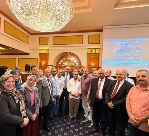 وزير التربية والتعليم يتفقد ورشة العمل التدريبية الخاصة بتأهيل معلمي وموجهي مادة التاريخ بالأقصر