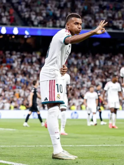 بهاتريك مبابي .. ريال مدريد يكتسح سوسيداد برباعية من الأهداف