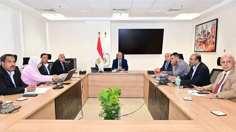 وزير الري يتابع أعمال قطاع المياه الجوفية وخطة التحول الرقمي لمنظومة تراخيص الآبار الجوفية
