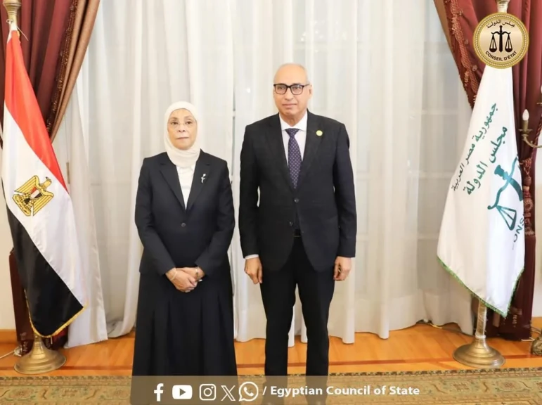 رئيس مجلس الدولة يستقبل رئيسة هيئة النيابة الإدارية لتقديم التهنئة