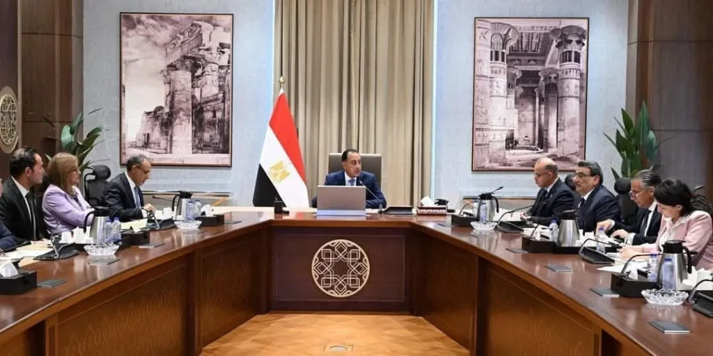 رئيس الوزراء يستعرض الترتيبات النهائية لزيارة الرئيس الصيني لمصر