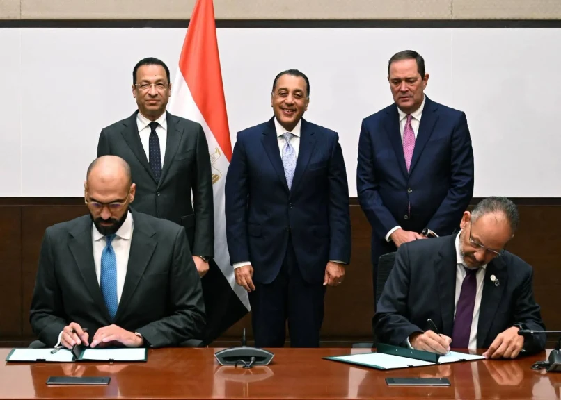 رئيس الوزراء يشهد توقيع خطاب نوايا بين وزارة الاتصالات وتكنولوجيا المعلومات وشركة ”سيسكو سيستمز” العالمية