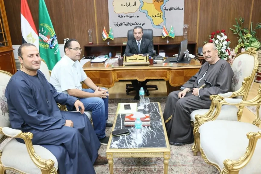 محافظ المنوفية يلتقي أعضاء اللجنة النقابية المهنية للفلاحين