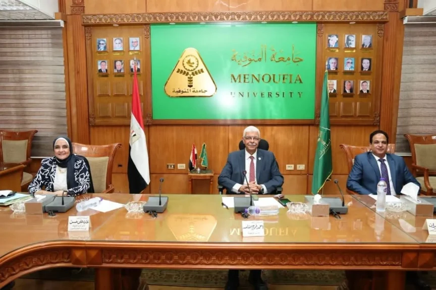 رئيس جامعة المنوفية يترأس اجتماع لجنة ضمان الجودة لمتابعة الاستعدادات للاعتماد المؤسسي والبرامجي